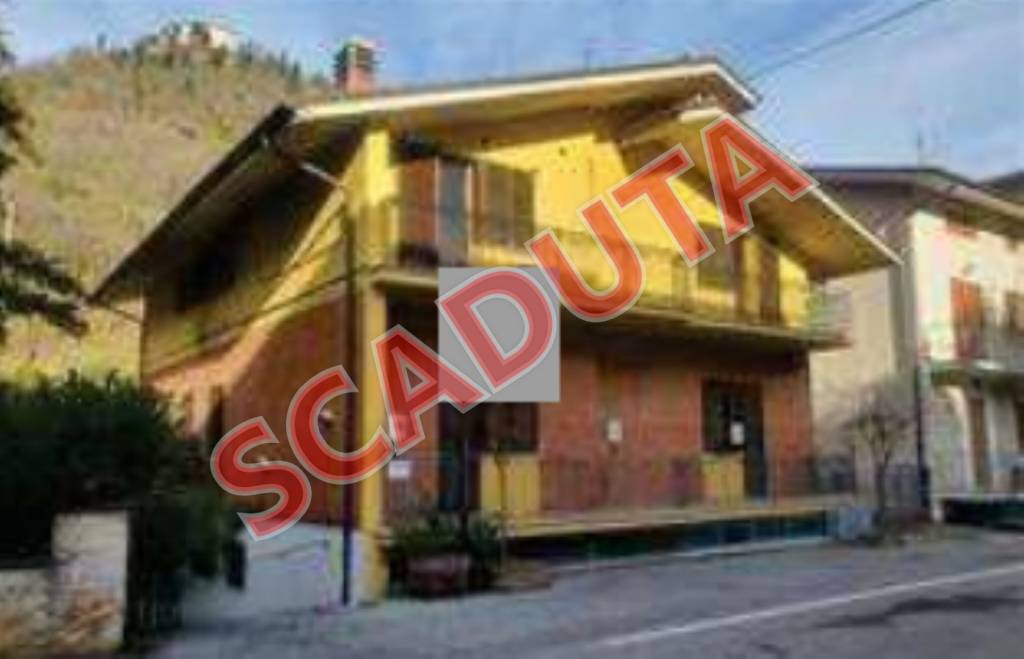 negozio in vendita a Frontone