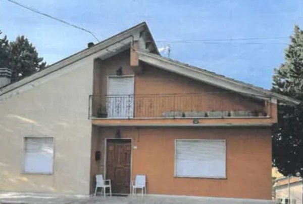 casa indipendente in vendita a Frontone