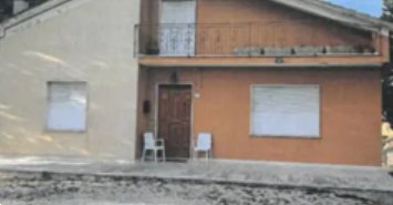 casa indipendente in vendita a Frontone