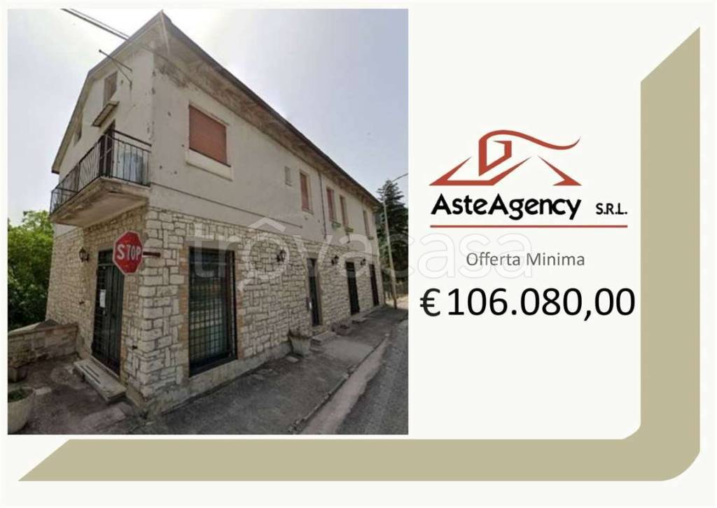casa indipendente in vendita a Frontone