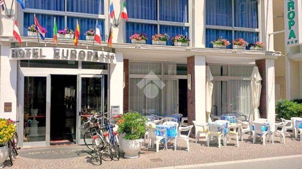negozio in vendita a Gabicce Mare