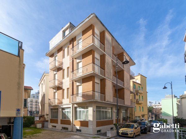 negozio in vendita a Gabicce Mare