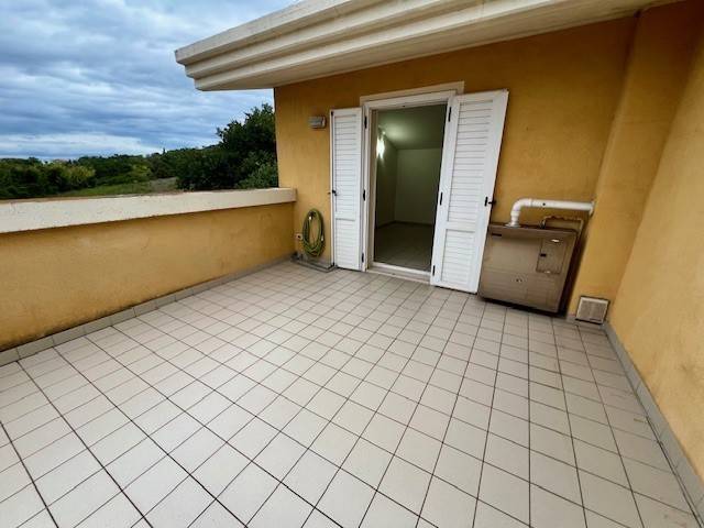 appartamento in vendita a Gabicce Mare in zona Case Badioli