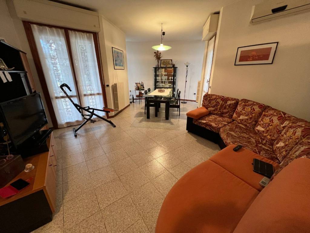 appartamento in vendita a Gabicce Mare in zona Case Badioli