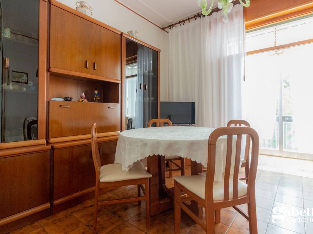 appartamento in vendita a Gabicce Mare in zona Gabicce Monte