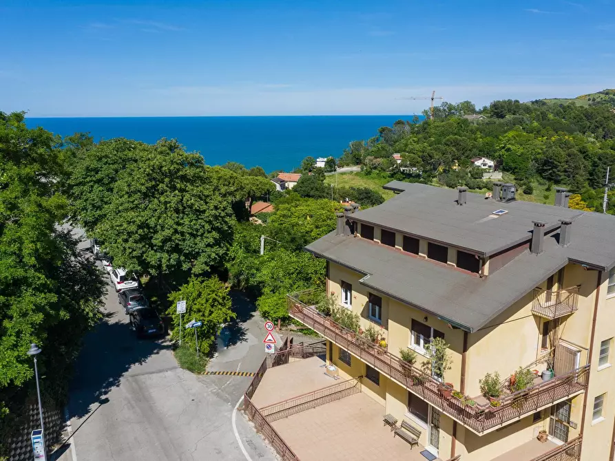 appartamento in vendita a Gabicce Mare in zona Gabicce Monte