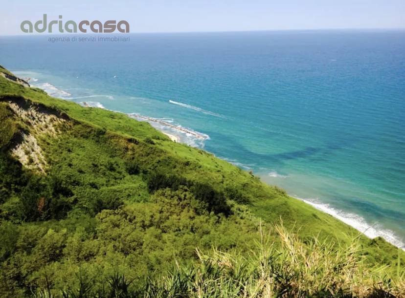 appartamento in vendita a Gabicce Mare in zona Gabicce Monte
