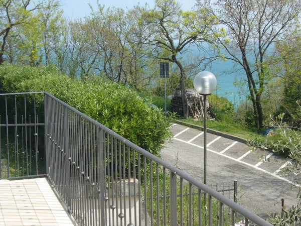 appartamento in vendita a Gabicce Mare in zona Gabicce Monte