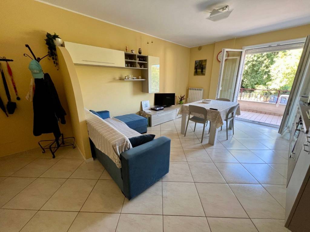 appartamento in vendita a Gabicce Mare in zona Case Badioli