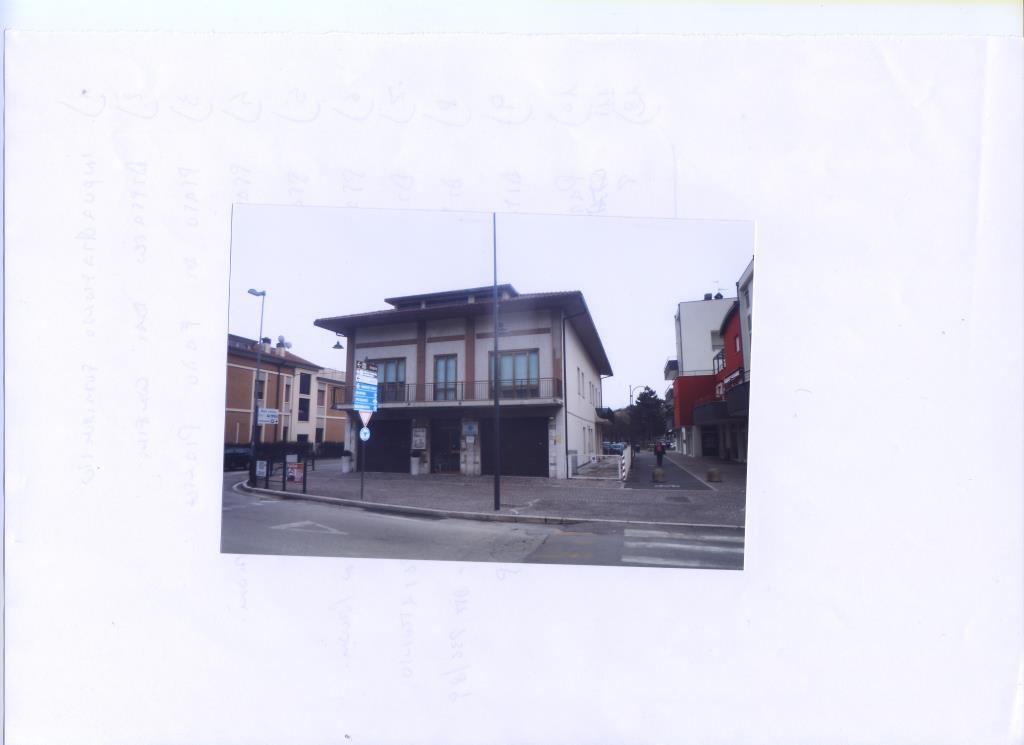 intera palazzina in vendita a Gabicce Mare