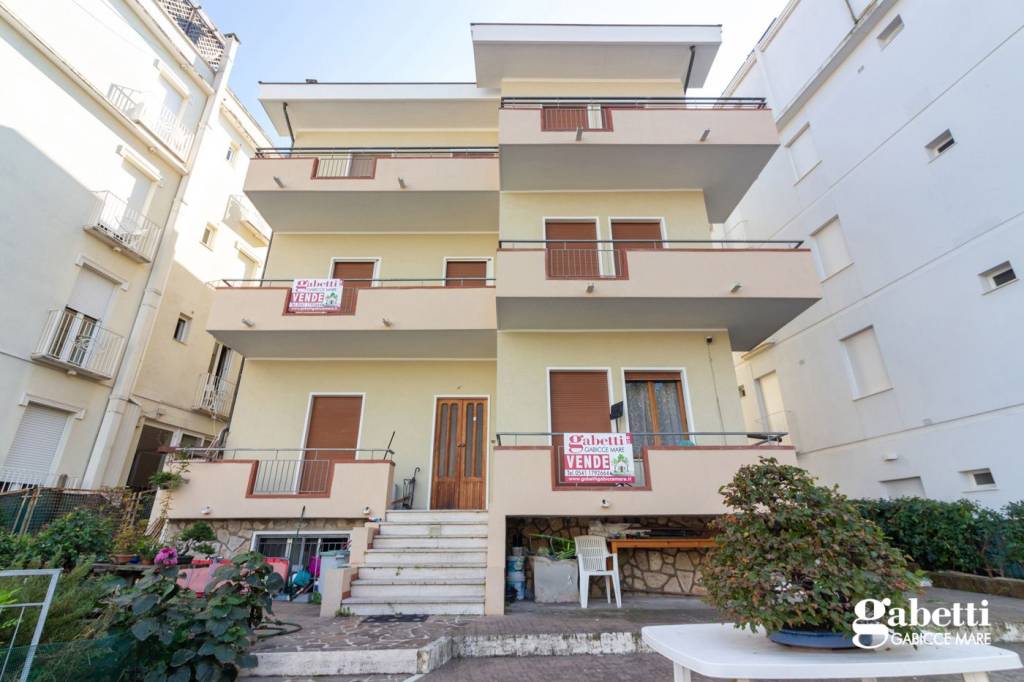 appartamento in vendita a Gabicce Mare