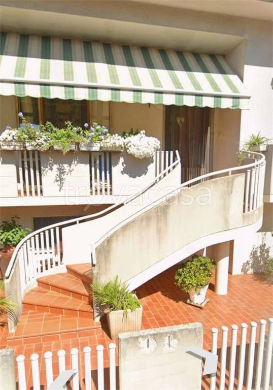 appartamento in vendita a Gabicce Mare in zona Case Badioli