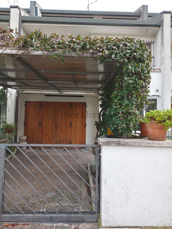 casa indipendente in vendita a Gabicce Mare