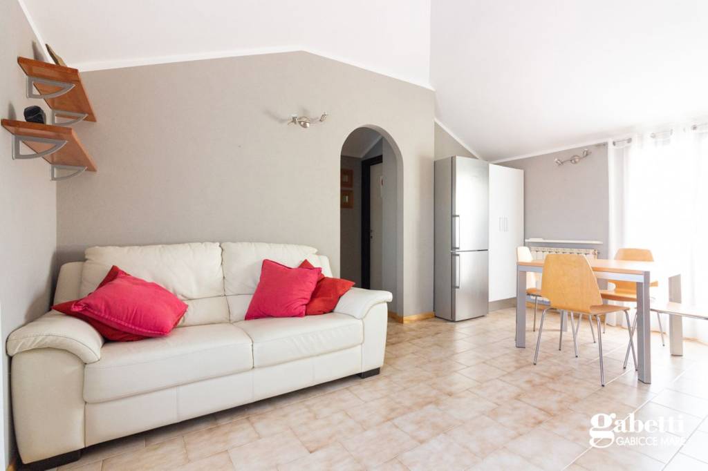 appartamento in vendita a Gabicce Mare in zona Case Badioli