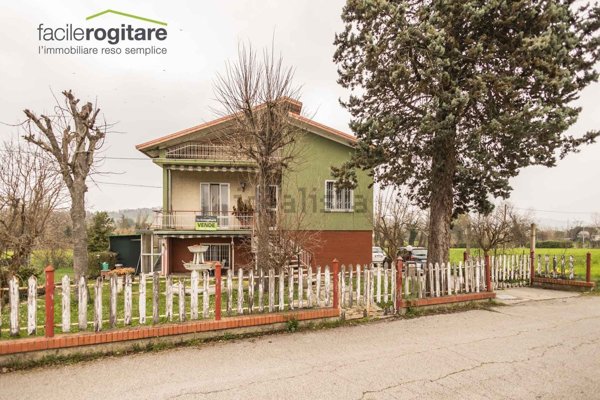 casa indipendente in vendita a Gabicce Mare