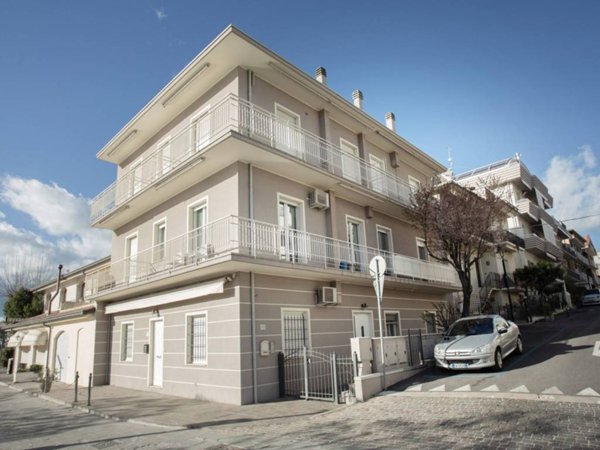 appartamento in vendita a Gabicce Mare