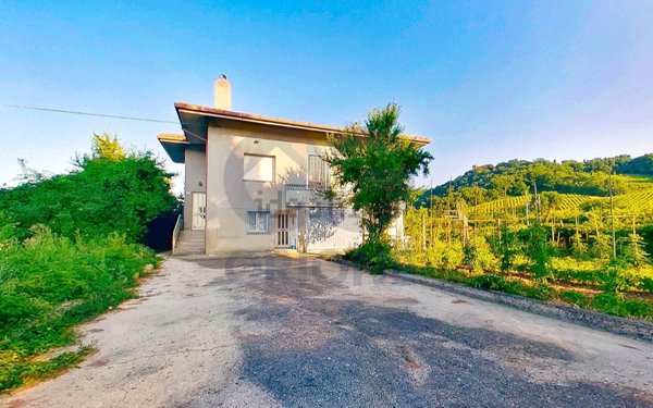 casa indipendente in vendita a Gabicce Mare