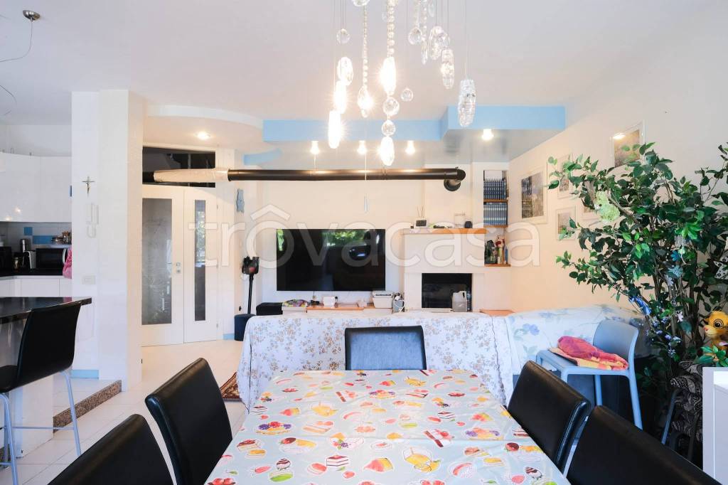 casa indipendente in vendita a Gabicce Mare in zona Case Badioli