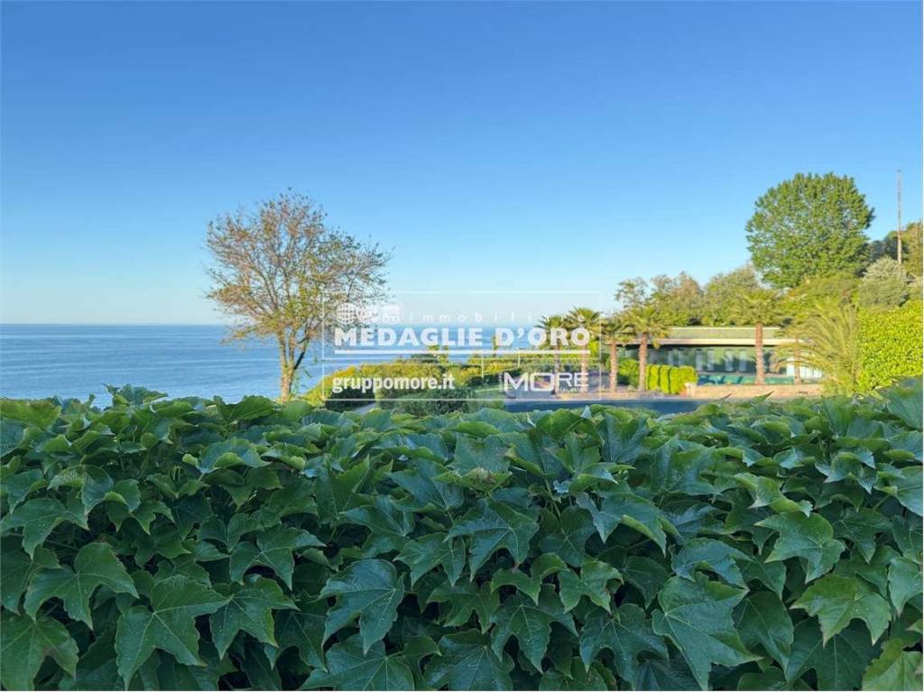 appartamento in vendita a Gabicce Mare in zona Gabicce Monte