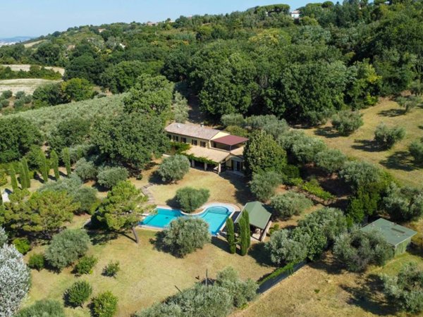 casa indipendente in vendita a Gabicce Mare in zona Ponte Tavollo