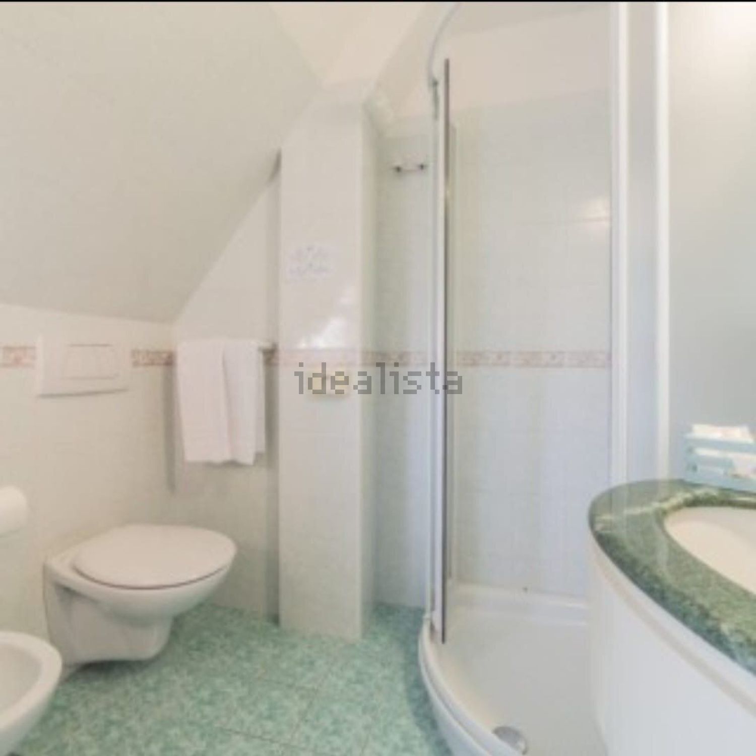 albergo in vendita a Gabicce Mare in zona Gabicce Monte