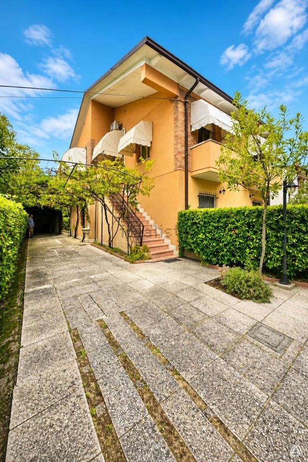 appartamento in vendita a Gabicce Mare in zona Gabicce Monte