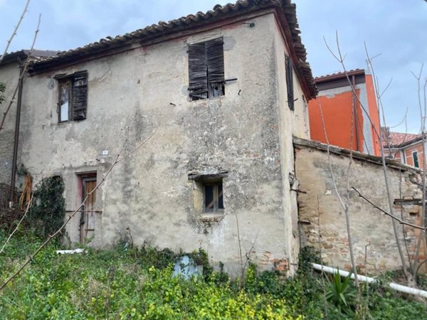casa indipendente in vendita a Gradara