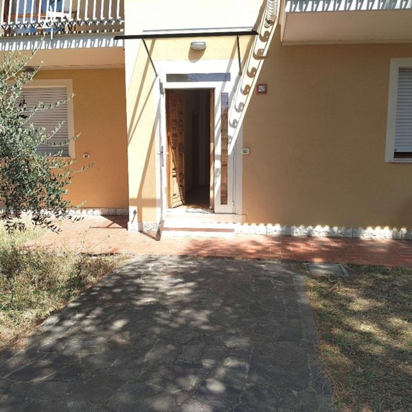 casa indipendente in vendita a Gradara