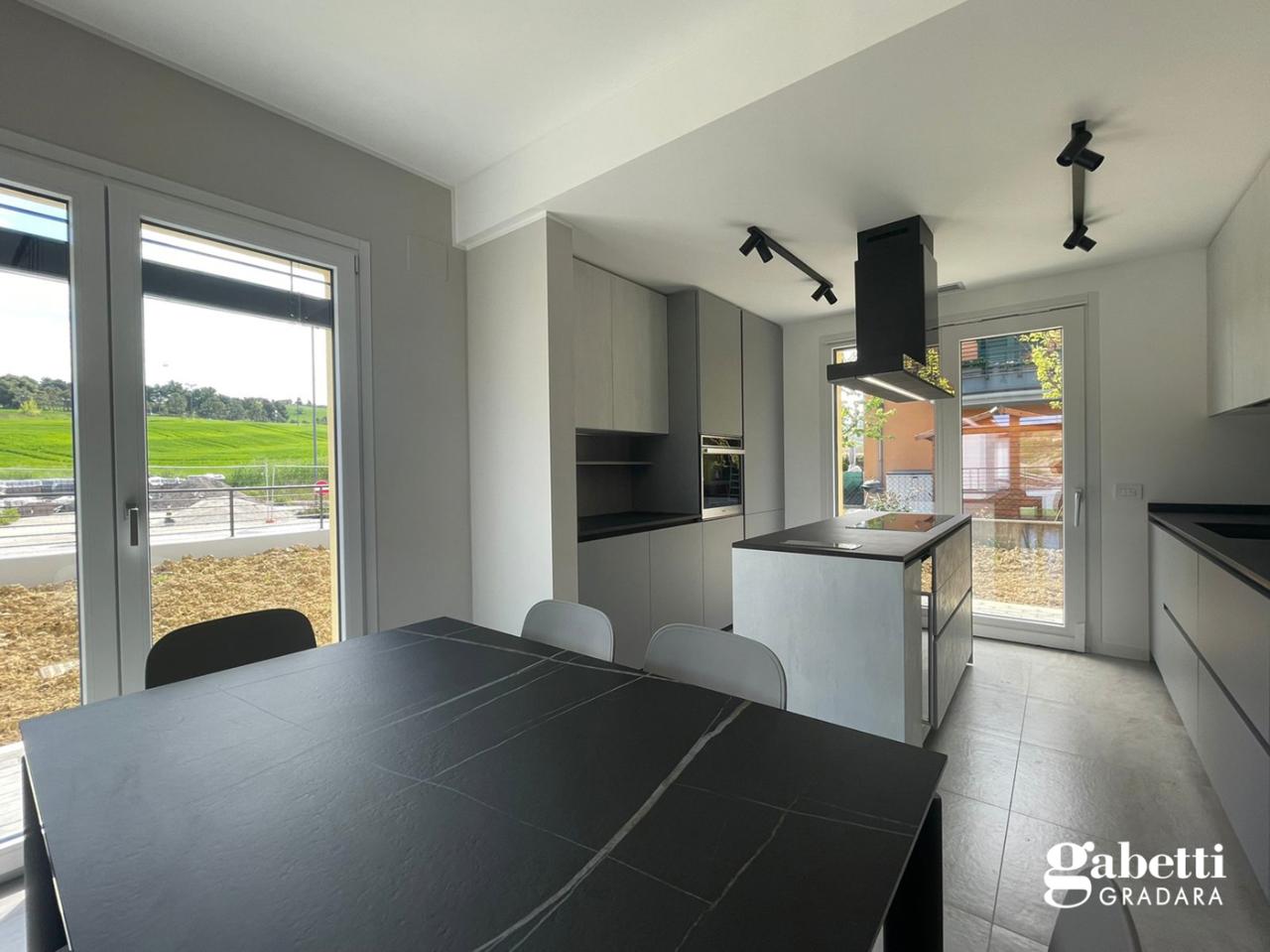 casa indipendente in vendita a Gradara