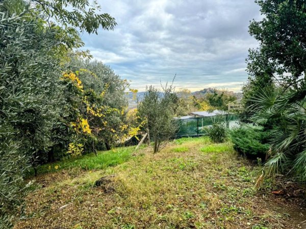 casa indipendente in vendita a Gradara in zona Fanano