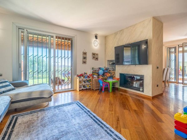 casa indipendente in vendita a Gradara in zona Santo Stefano