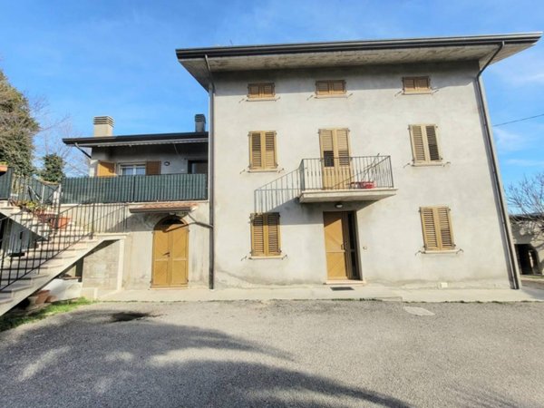 casa indipendente in vendita a Gradara in zona Santo Stefano