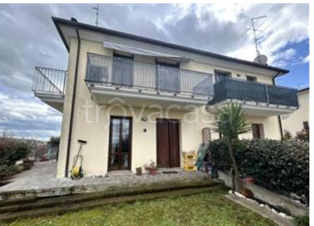 appartamento in vendita a Gradara in zona Fanano