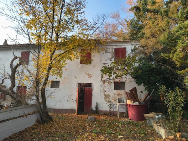 casa indipendente in vendita a Gradara