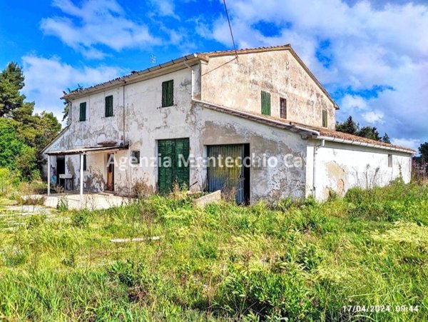 casa indipendente in vendita a Gradara