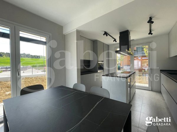 casa indipendente in vendita a Gradara