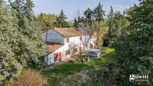 casale in vendita a Gradara in zona Pievevecchia