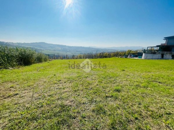 casa indipendente in vendita a Gradara