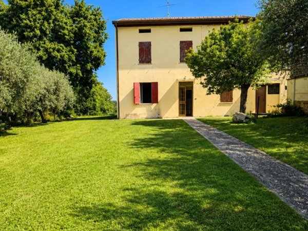 casa indipendente in vendita a Gradara