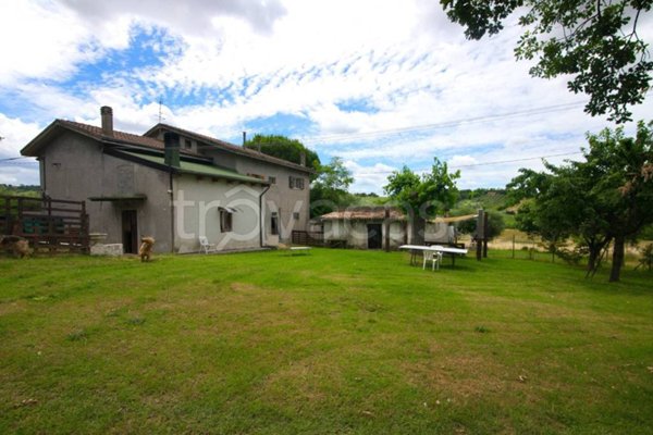 casa indipendente in vendita a Gradara in zona Pievevecchia