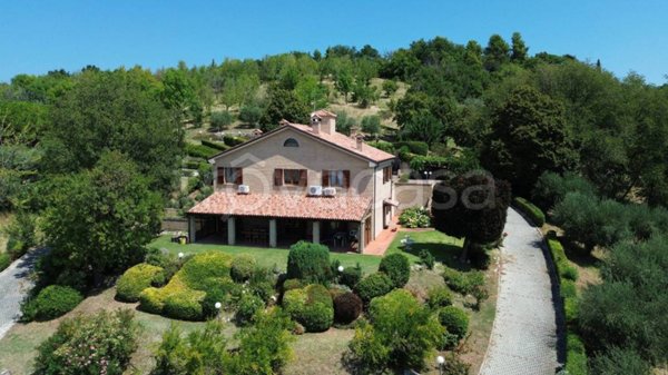 casa indipendente in vendita a Gradara in zona Granarola