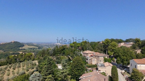 casa indipendente in vendita a Gradara in zona Granarola