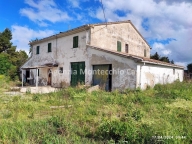 casa indipendente in vendita a Gradara