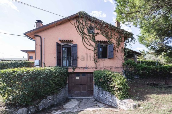 casa indipendente in vendita a Gradara