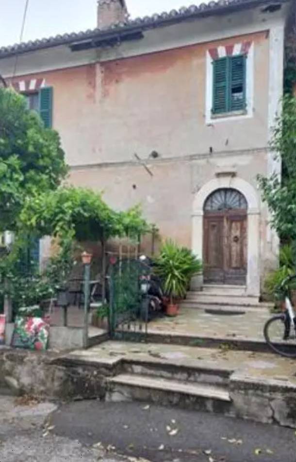 appartamento in vendita ad Isola del Piano