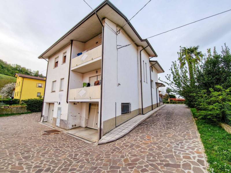 appartamento in vendita a Lunano