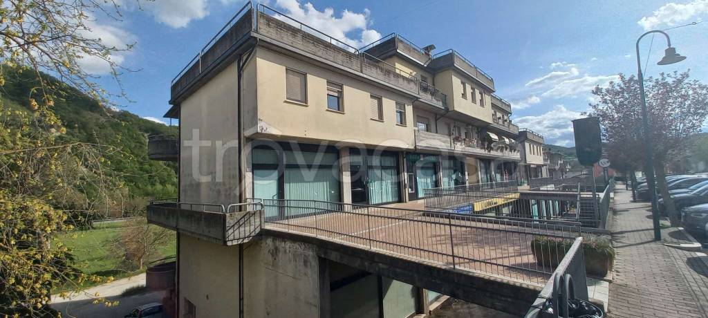 negozio in vendita a Lunano