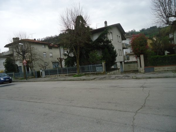 casa indipendente in vendita a Lunano