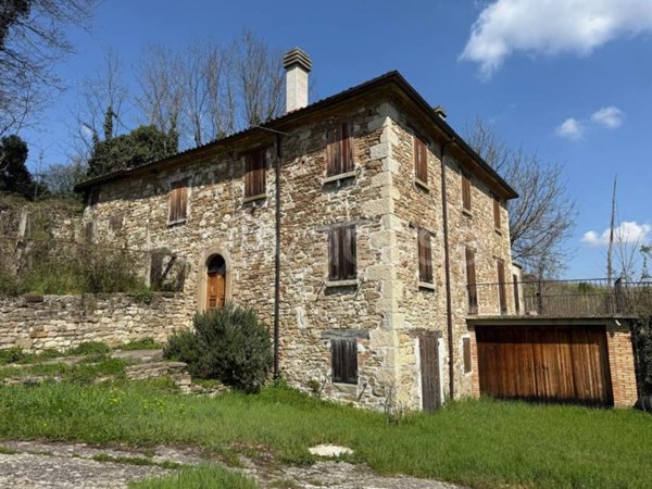 casa indipendente in vendita a Macerata Feltria