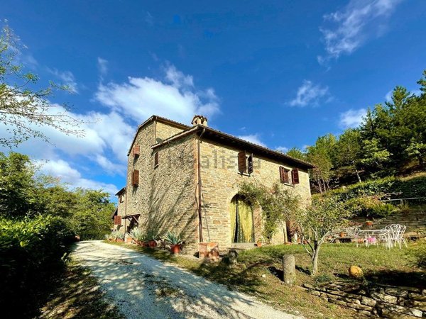 casa indipendente in vendita a Mercatello sul Metauro